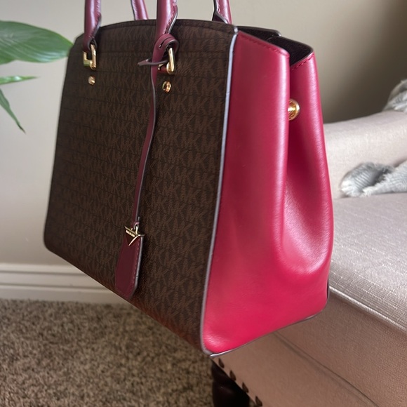 Michael Kors monogram satchel bag - Picture 7 of 13